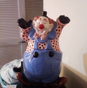 Clown cookie jar